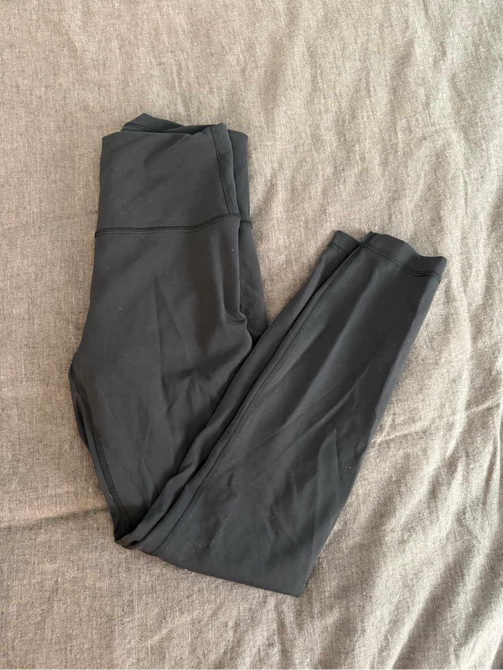 Lululemon black Wunder train leggings 25”